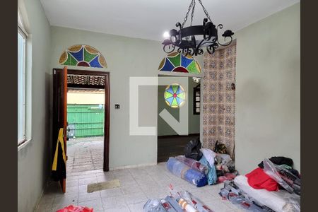 Casa à venda com 3 quartos, 181m² em Planalto, Belo Horizonte