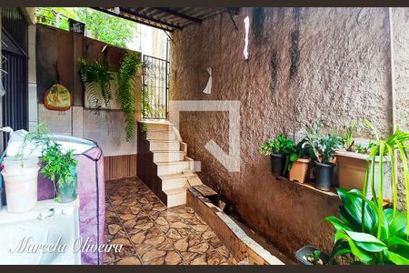 Casa à venda com 4 quartos, 222m² em Palmeiras, Belo Horizonte