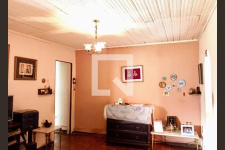 Casa à venda com 331m², 3 quartos e sem vaga