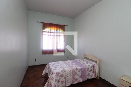 Casa à venda com 320m², 6 quartos e 3 vagas