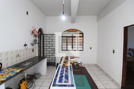 Casa à venda com 320m², 6 quartos e 3 vagas