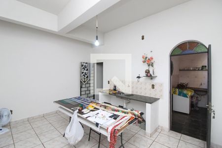 Casa à venda com 320m², 6 quartos e 3 vagas