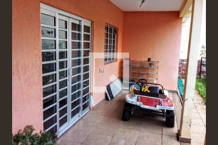 Casa à venda com 310m², 4 quartos e 4 vagas
