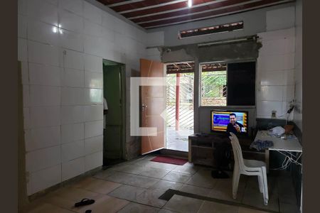 Casa à venda com 2 quartos, 340m² em Ouro Preto, Belo Horizonte