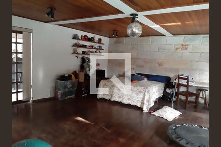 Casa à venda com 5 quartos, 436m² em Santa Amélia, Belo Horizonte