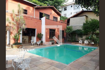 Casa à venda com 5 quartos, 436m² em Santa Amélia, Belo Horizonte