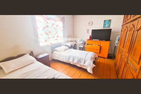 Casa à venda com 7 quartos, 268m² em Santa Terezinha, Belo Horizonte