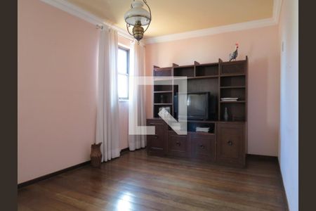 Casa para alugar com 4 quartos, 640m² em Santa Lúcia, Belo Horizonte