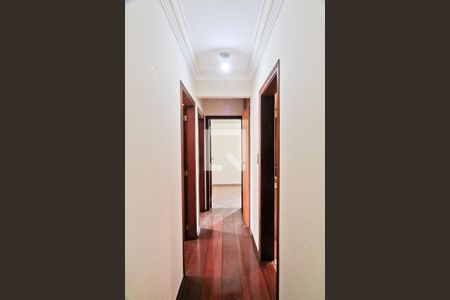 Corredor de apartamento à venda com 3 quartos, 196m² em Vila Barreto, São Paulo