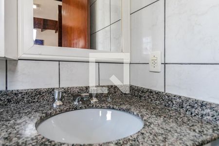 Casa para alugar com 306m², 3 quartos e 4 vagasBanheiro - Quarto 2 - Suíte