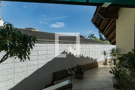 Vista - Sala de Estar de casa para alugar com 3 quartos, 306m² em Vila Oliveira, Mogi das Cruzes