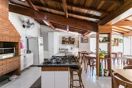 Casa para alugar com 306m², 3 quartos e 4 vagasCozinha - Espaço Gourmet
