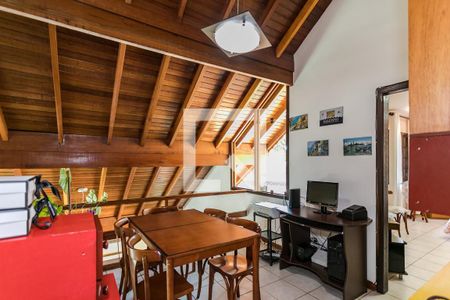 Casa para alugar com 306m², 3 quartos e 4 vagasMezanino