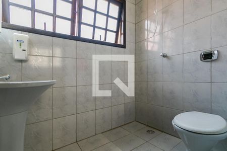 Casa para alugar com 306m², 3 quartos e 4 vagasBanheiro de Serviço