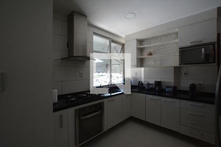 Apartamento para alugar com 57m², 2 quartos e 1 vagaCozinha e Área de Serviço