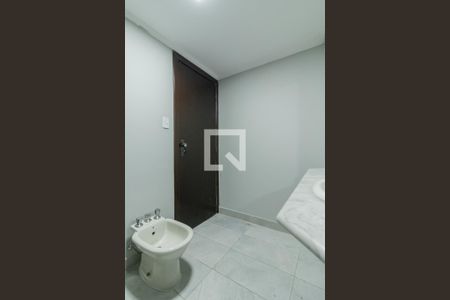 Apartamento à venda com 200m², 4 quartos e 3 vagasBanheiro Social