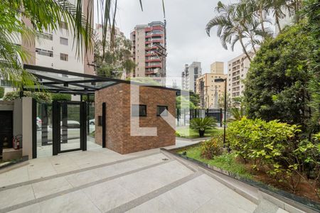 Apartamento à venda com 200m², 4 quartos e 3 vagasEntrada