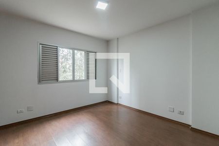 Apartamento à venda com 200m², 4 quartos e 3 vagasQuarto 2 - Suíte