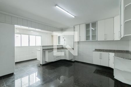 Apartamento à venda com 200m², 4 quartos e 3 vagasCozinha