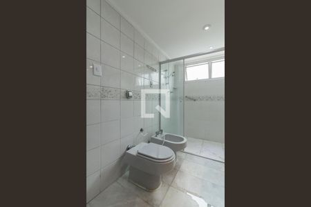 Apartamento à venda com 200m², 4 quartos e 3 vagasBanheiro da Suíte 2