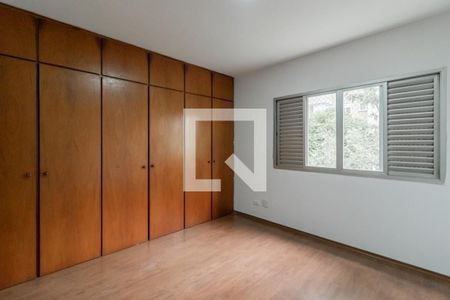 Apartamento à venda com 200m², 4 quartos e 3 vagasQuarto 2 - Suíte