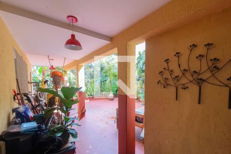 Casa à venda com 196m², 5 quartos e 2 vagasQuintal