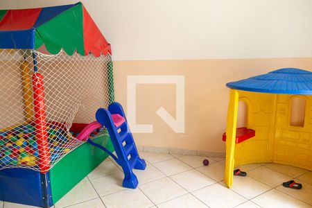 Apartamento para alugar com 50m², 2 quartos e 1 vaga Apartamento para alugar com 50m², 2 quartos e 1 vagaÁrea comum - Playground