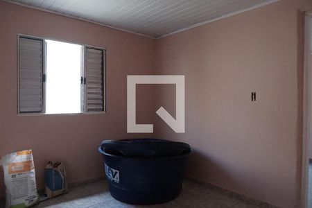 Sala de casa para alugar com 1 quarto, 35m² em Parque Maria Domitila, São Paulo