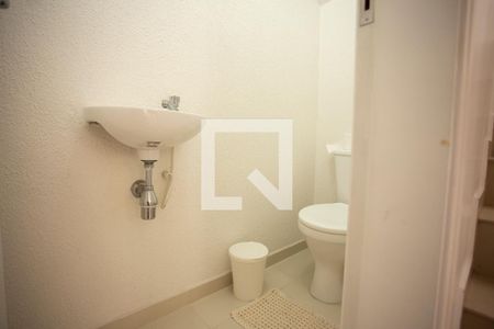 Casa de condomínio à venda com 100m², 3 quartos e 2 vagasLavabo