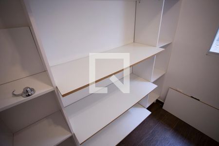 Casa de condomínio à venda com 100m², 3 quartos e 2 vagasQuarto 2 - Armários