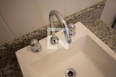 Casa de condomínio à venda com 100m², 3 quartos e 2 vagasBanheiro - torneira