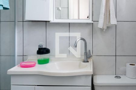 Casa à venda com 220m², 4 quartos e 2 vagas Casa à venda com 220m², 4 quartos e 2 vagasBanheiro Quarto 1 - Suíte