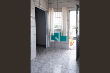 Casa à venda com 220m², 4 quartos e 2 vagas Casa à venda com 220m², 4 quartos e 2 vagasEdícula Cozinha