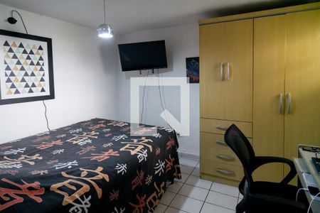 Casa à venda com 220m², 4 quartos e 2 vagas Casa à venda com 220m², 4 quartos e 2 vagasQuarto 2 - Suíte