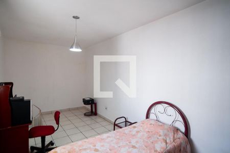 Casa à venda com 220m², 4 quartos e 2 vagas Casa à venda com 220m², 4 quartos e 2 vagasQuarto 3 - Suíte