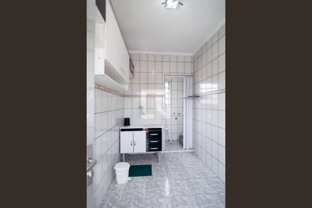 Casa à venda com 220m², 4 quartos e 2 vagas Casa à venda com 220m², 4 quartos e 2 vagasEdícula Cozinha