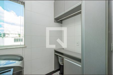 Apartamento para alugar com 68m², 2 quartos e 2 vagasÁrea de Serviço
