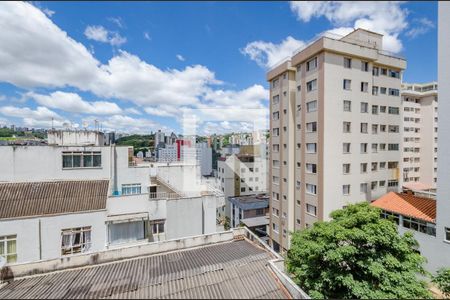 Apartamento para alugar com 68m², 2 quartos e 2 vagasSuíte