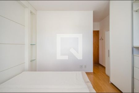 Apartamento para alugar com 68m², 2 quartos e 2 vagasSuíte