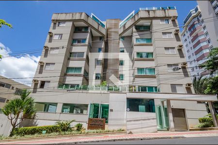 Apartamento para alugar com 68m², 2 quartos e 2 vagasFachada