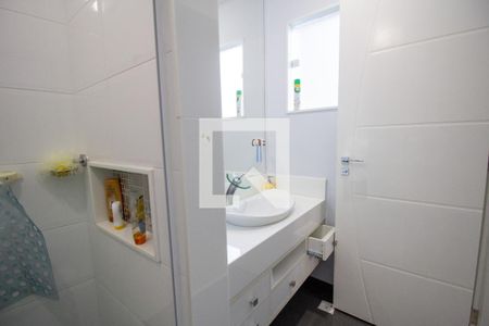 Casa de condomínio à venda com 300m², 5 quartos e 2 vagasBanheiro da Suíte 4