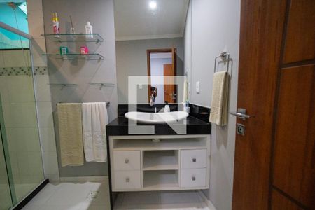 Casa de condomínio à venda com 300m², 5 quartos e 2 vagasBanheiro da Suíte 2