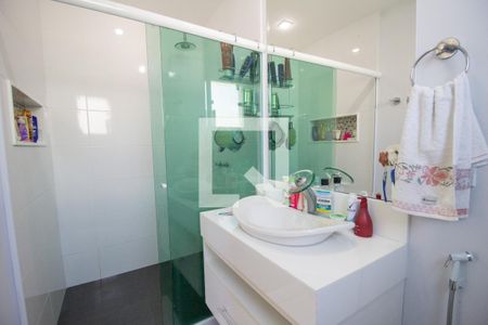 Casa de condomínio à venda com 300m², 5 quartos e 2 vagasBanheiro da Suíte 3