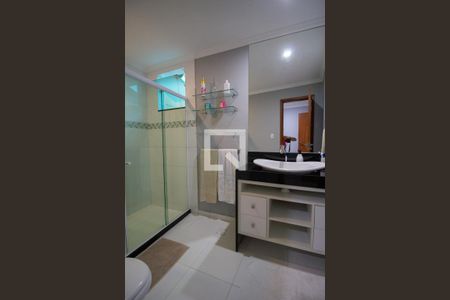 Casa de condomínio à venda com 300m², 5 quartos e 2 vagasBanheiro da Suíte 2