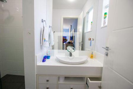 Casa de condomínio à venda com 300m², 5 quartos e 2 vagasBanheiro da Suíte 4