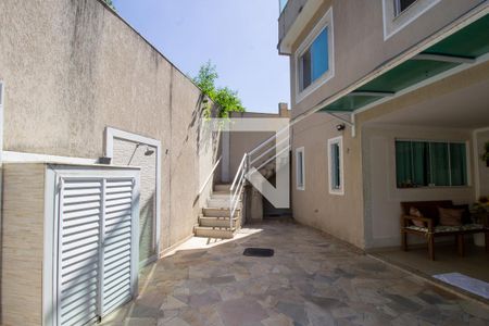 Casa de condomínio à venda com 300m², 5 quartos e 2 vagasQuintal