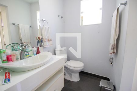 Casa de condomínio à venda com 300m², 5 quartos e 2 vagasBanheiro da Suíte 3