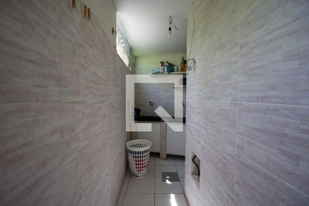 Casa de condomínio à venda com 300m², 5 quartos e 2 vagasÁrea de Serviço