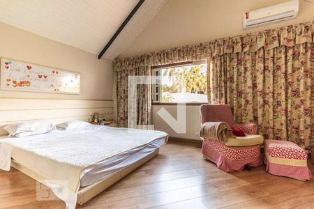 Casa à venda com 405m², 5 quartos e 4 vagas Casa à venda com 405m², 5 quartos e 4 vagasSuíte 1