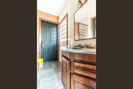 Casa à venda com 405m², 5 quartos e 4 vagas Casa à venda com 405m², 5 quartos e 4 vagasSuíte 2 - Banheiro